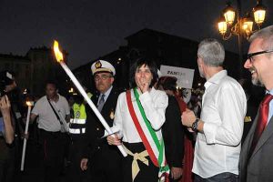 Appendino “quella brava” fa pagare i suoi errori a commercianti, manifestazioni e a tutti i torinesi