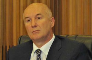 Valle d’Aosta, le dimissioni del presidente della Regione Marquis