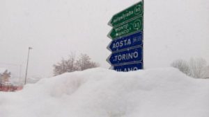 Piemonte, il maltempo manda in tilt le ferrovie: treni annullati, mancano i bus sostitutivi