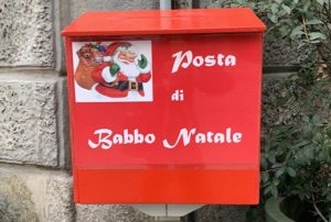 Alessandria, pronte le cassette per le letterine a Babbo Natale