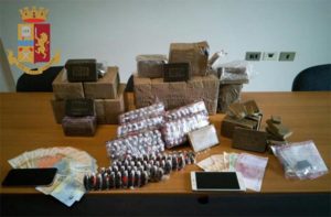 Sequestrati 20kg di hashish. Due spacciatori arrestati