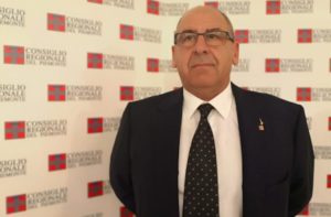 Il consigliere regionale leghista che celebra l’indipendenza polacca, dal partito che “schifa” quella italiana