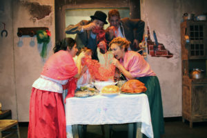 Asti, al Teatro Balbo di Canelli la compagnia teatrale Masaniello porta in scena la commedia di Scarpetta “Miseria e nobiltà”