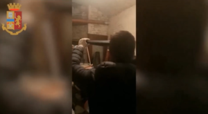 Torino: fucili e cartucce in cantina. Arrestato quarantacinquenne