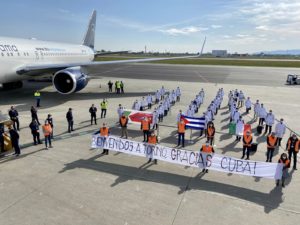 Coronavirus, da Cuba la squadra di medici e infermieri che aiuterà il Piemonte