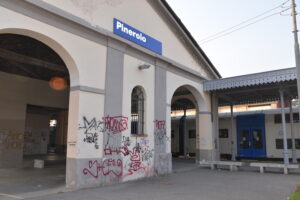 Torino, via i primi tre passaggi a livello verso Pinerolo