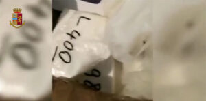 Torino, la Polizia di Stato scova in un appartamento 30 kg di cocaina. Arrestato 27enne