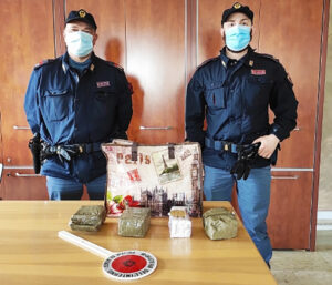 Torino: sequestrati dalla Polizia di Stato 900 grammi di stupefacente