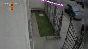 Torino: noleggia auto per compiere furti. Eseguita Ordinanza di Custodia Cautelare in carcere