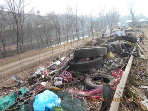Lotta all’abbandono abusivo dei rifiuti a Torino, completata la pulizia dell’area di Strada bellacomba