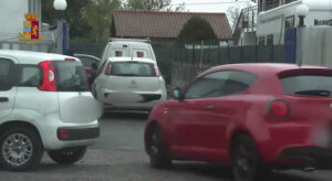 Presunto traffico di auto rubate: agli arresti domiciliari carrozziere e commerciante d’auto