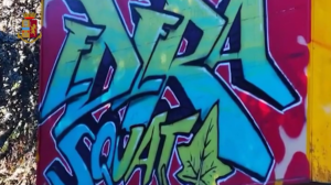 La Polizia sgombera la struttura “Edera Squat”. Restituita alla proprietà