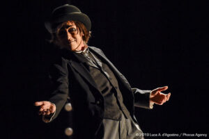 Al Teatro Alfieri di Asti “La Scimmia” di Giuliana Musso, l’11 dicembre