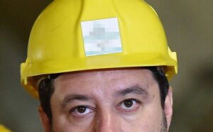 Matteo Salvini: “Il Superbollo tassa odiosa”, ma la tassa odiosa sta ancora lì proprio come la sua propaganda