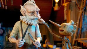 Pinocchio di Guillermo Del Toro. Dolce e forte come la carezza di una nonna amorevole