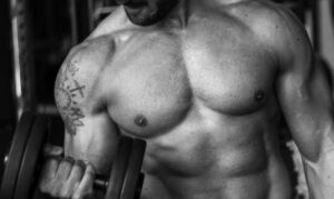 Tiene banco, da Torino, la notiziola degli orinatoi a forma di bocca femminile