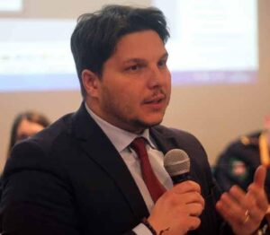 Gallo (PD): “Un traguardo l’approvazione della proposta al parlamento del vincolo del 7,5% del PIL”