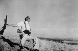 Robert Capa e Gerda Taro: la fotografia, l’amore, la guerra. A Torino dal 14 febbraio