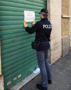 Sospesa per 15 giorni dal Questore la licenza di un minimarket del quartiere Parella