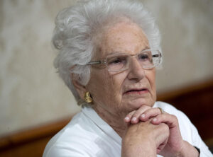 Il Comune di Pinerolo ha detto no alla cittadinanza onoraria a Liliana Segre