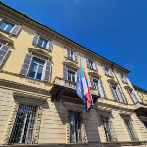 Regione Piemonte: bandiera a mezz’asta in segno di lutto