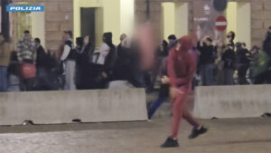 Guerriglia urbana a Torino eseguite otto misure cautelari