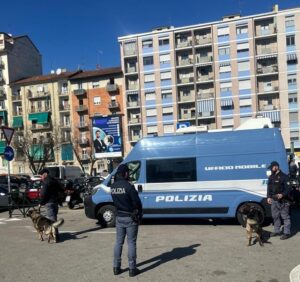 Torino, tre arresti per spaccio in piazza Bengasi